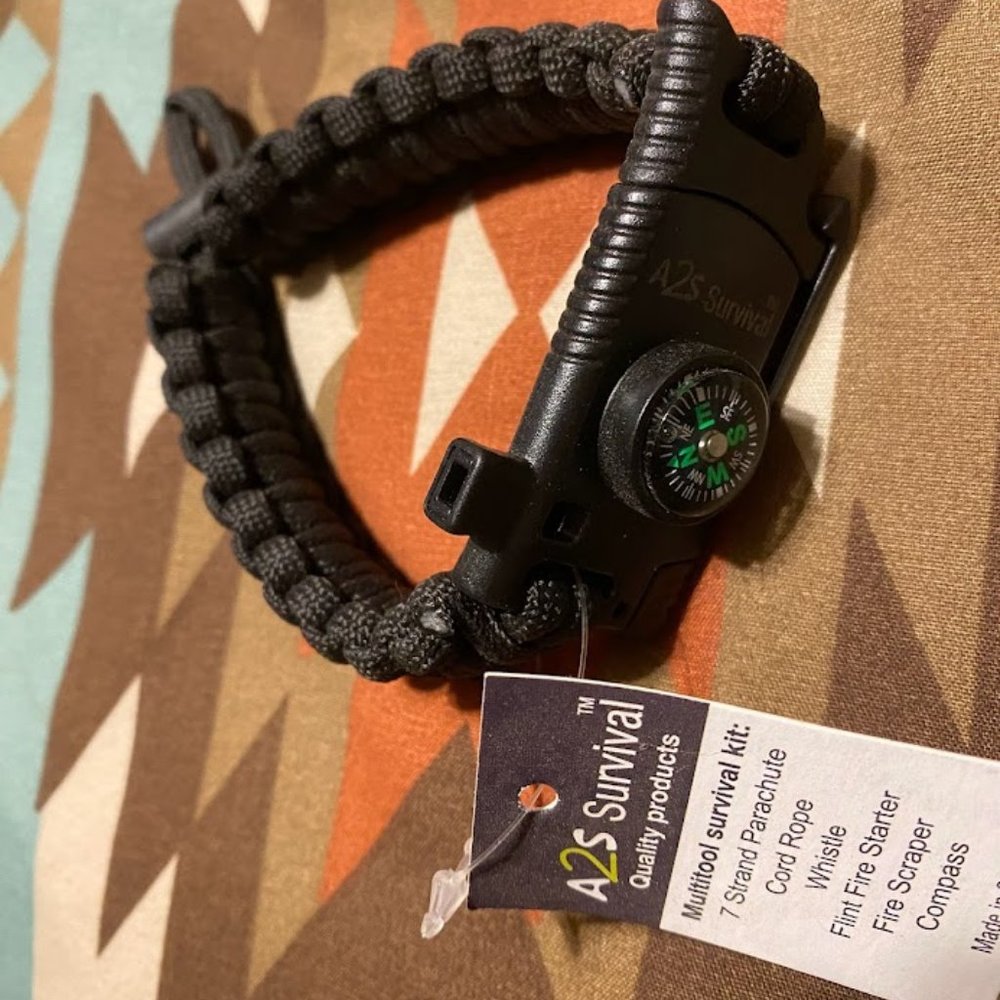 A2S Survival Bracelets - One black